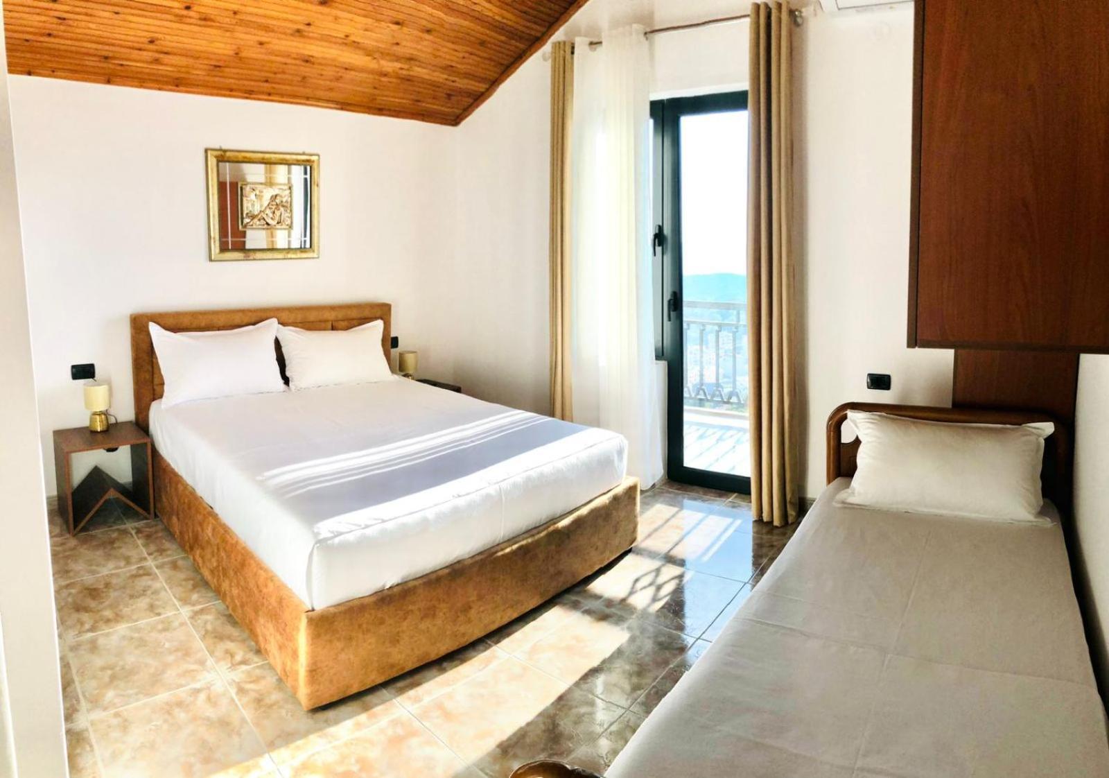 Rooms By Lion Крує Екстер'єр фото